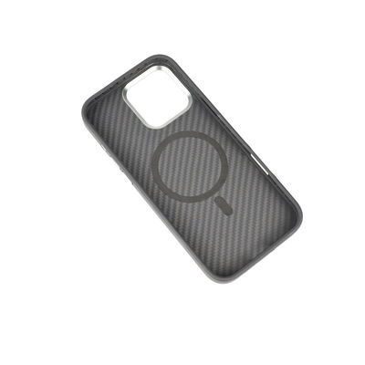 Λεπτή θήκη τηλεφώνου από ίνες αραμιδίου 0,8mm 16g με μαγνήτη για iPhone 16 Pro με πλευρική έγχυση και πλήρη κάλυψη