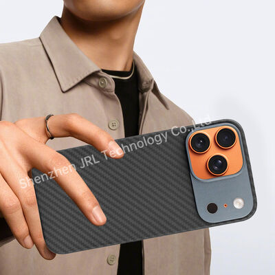 Προσαρμοσμένο μεταλλικό πλαίσιο Ultra Thin Aramid Carbon Fiber Mobile Cover για iPhone 17 Pro